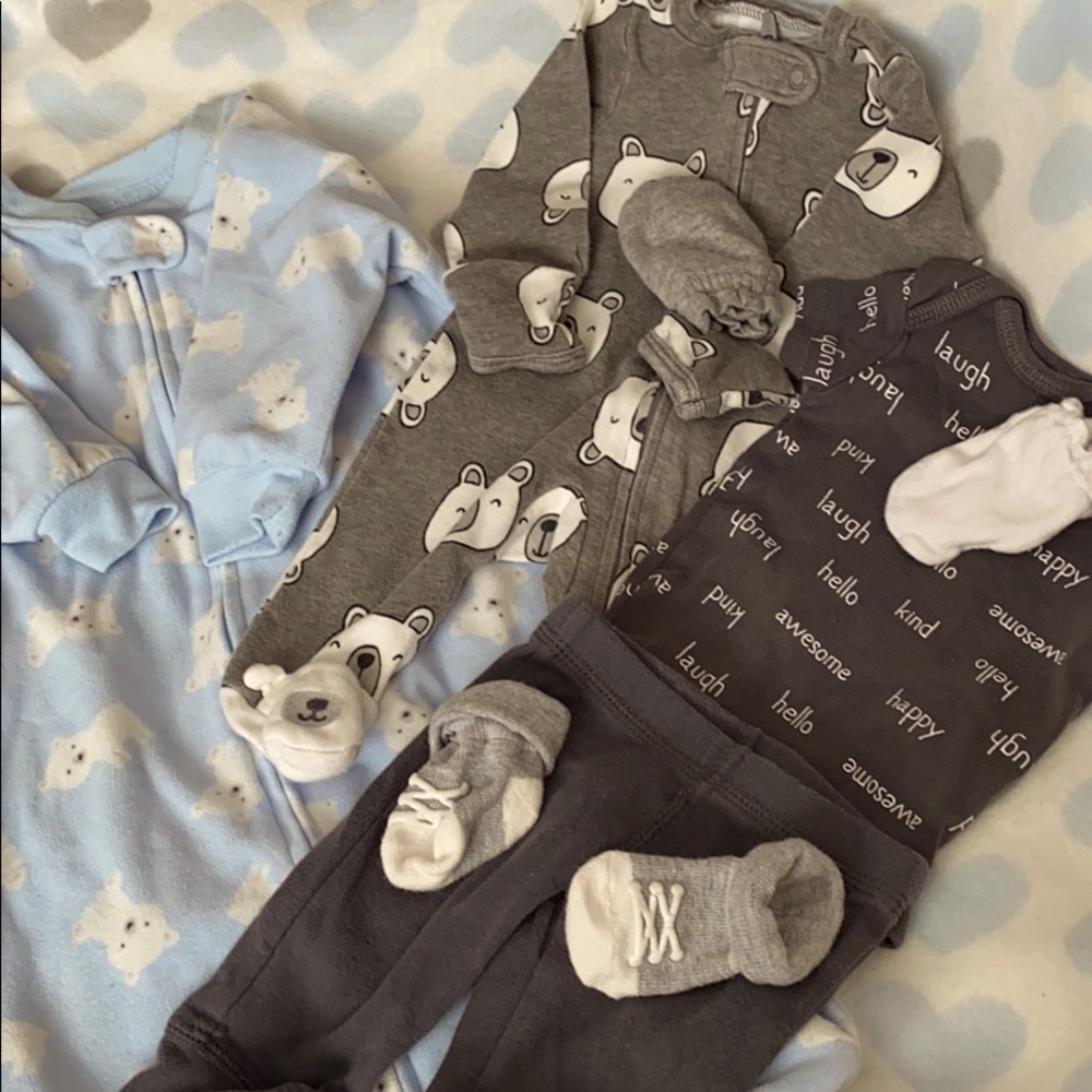 Adorable winter NB baby out fits. 3 total outfits.